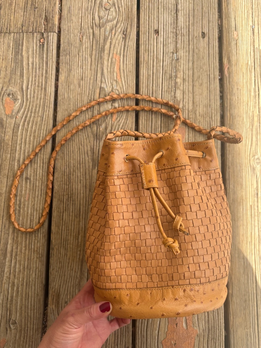 Vintage y2k Joan & David, Tan Woven Leather Drawstring Bucket Bag - Women